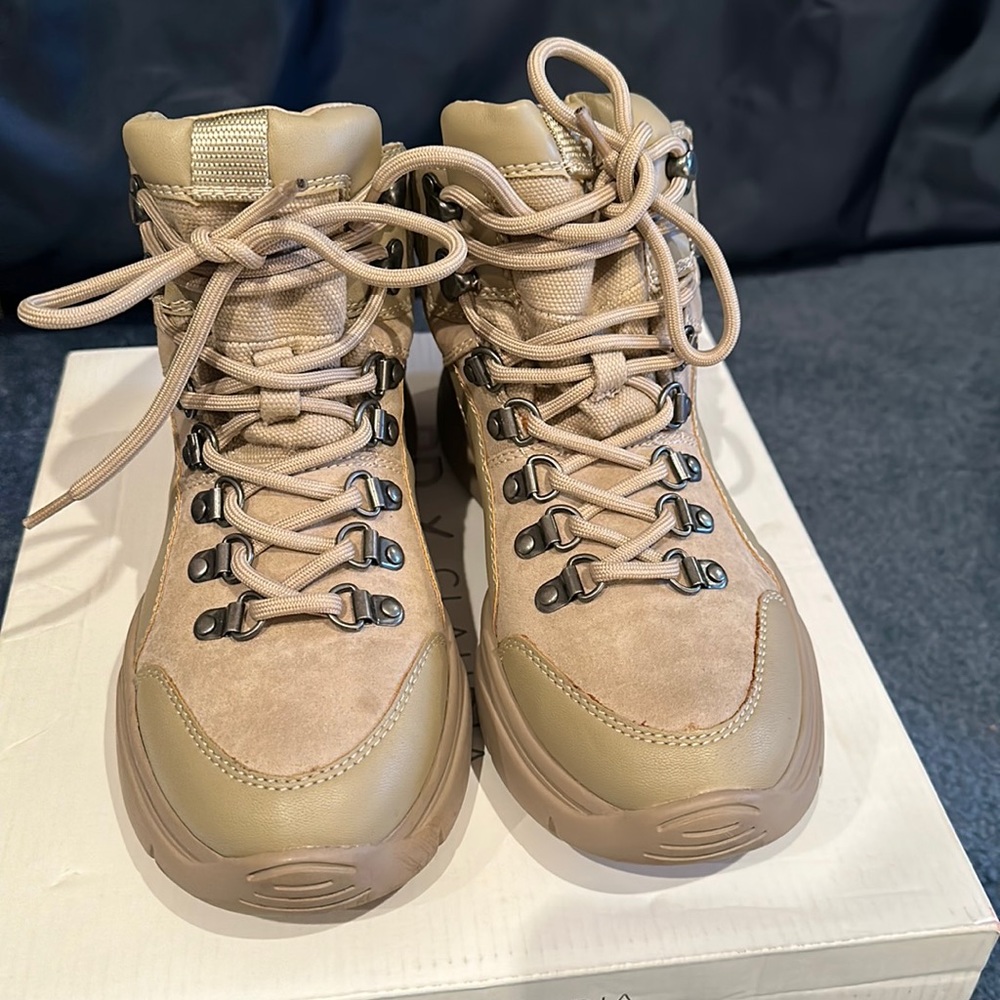 Nordstrom BP lace up booties